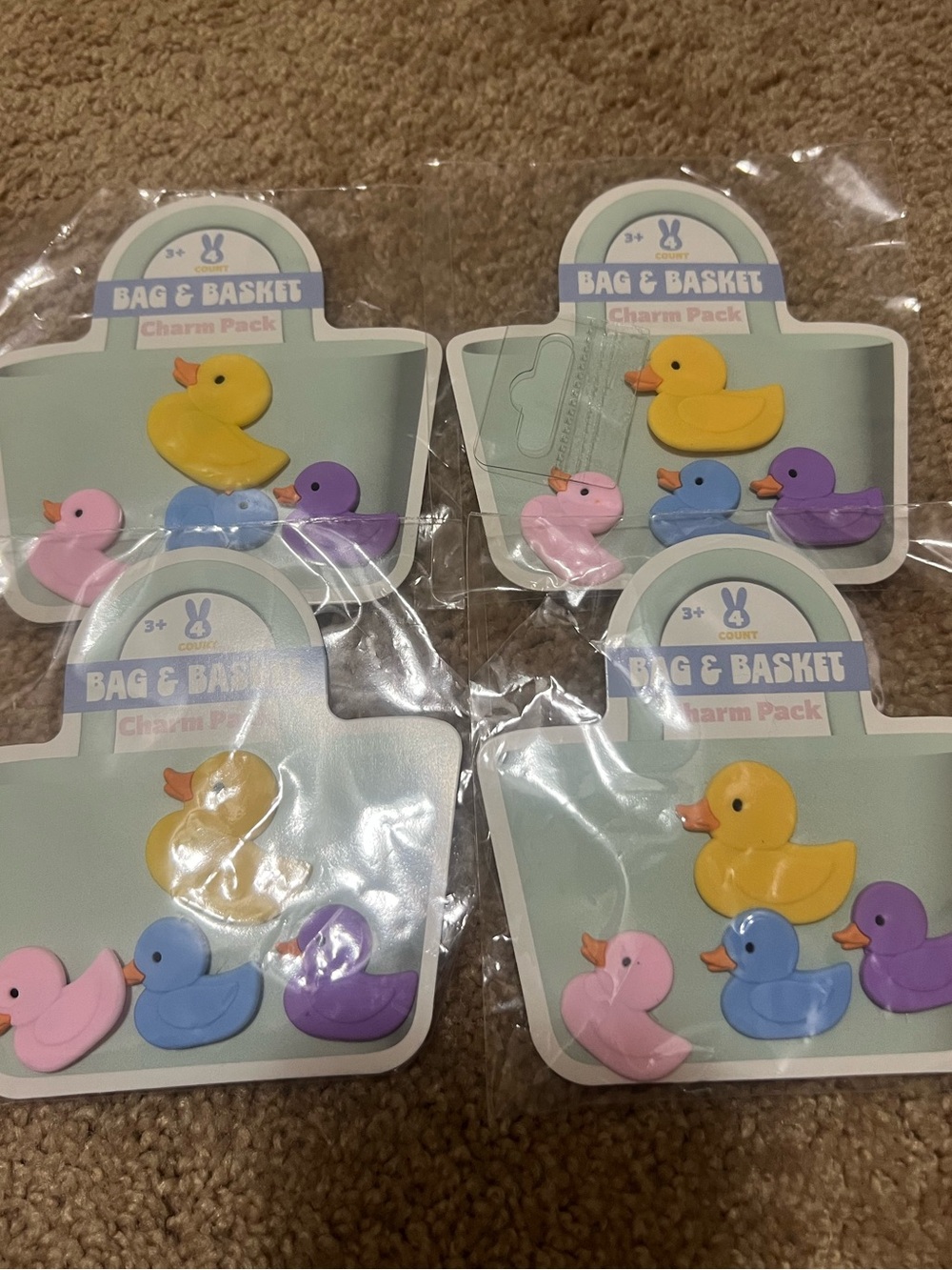 4 Packs Of 4 Ducks Bagss & Basket Charms